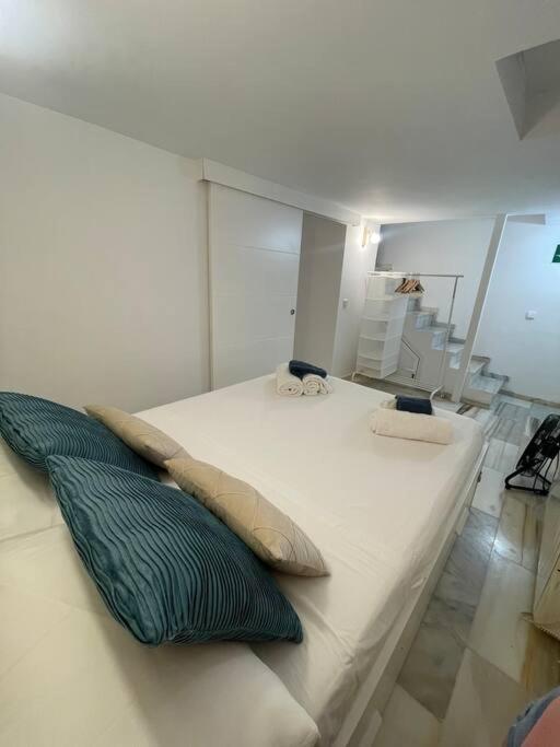 Arriaga Bajo- Precioso Duplex. Parking Gratuito Apartment Madrid Bagian luar foto